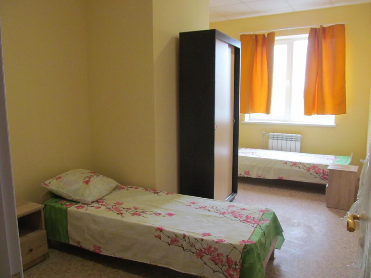 Hostel Raduga Kyiv Exterior photo